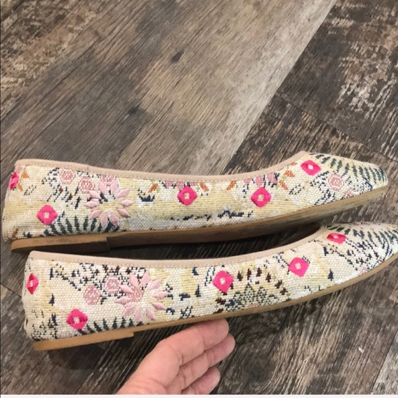 Mix No. 6 Dallilah Tapestry Ballet Flats - Picture 5 of 8